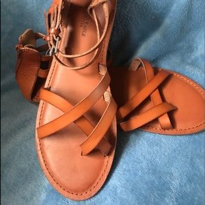 American Eagle Sandals